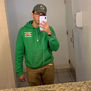 Meet your Posher, Eduardo